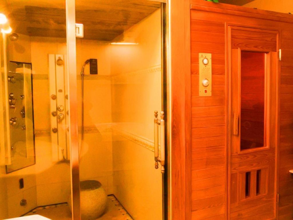Paradise Motel Guishan Bagian luar foto