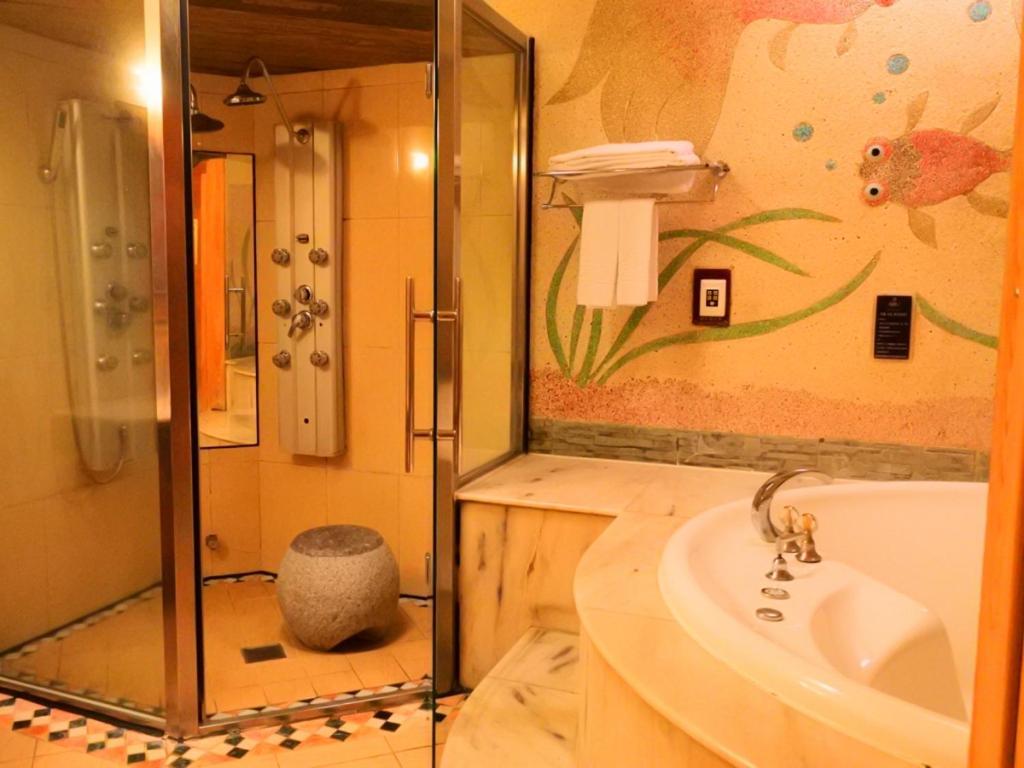 Paradise Motel Guishan Bagian luar foto
